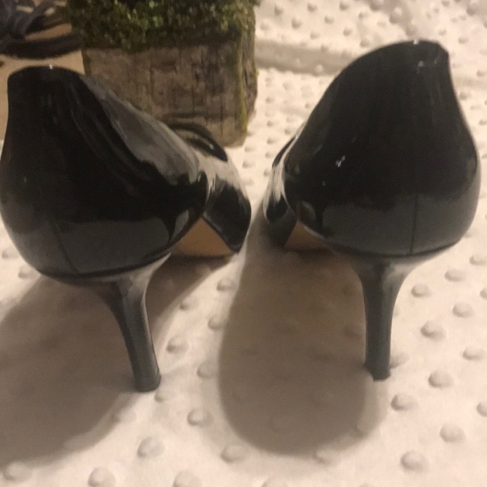 Vince Camuto black peep toe heels - Picture 3 of 8